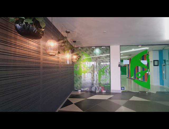 BUSINESS PROPERTY TO RENT IN MENLYN